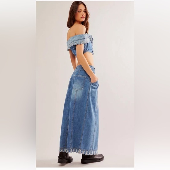 Free People Kora Set Denim Off The Shoulder Top Skirt Embroidered Trim Blue - Picture 1 of 9